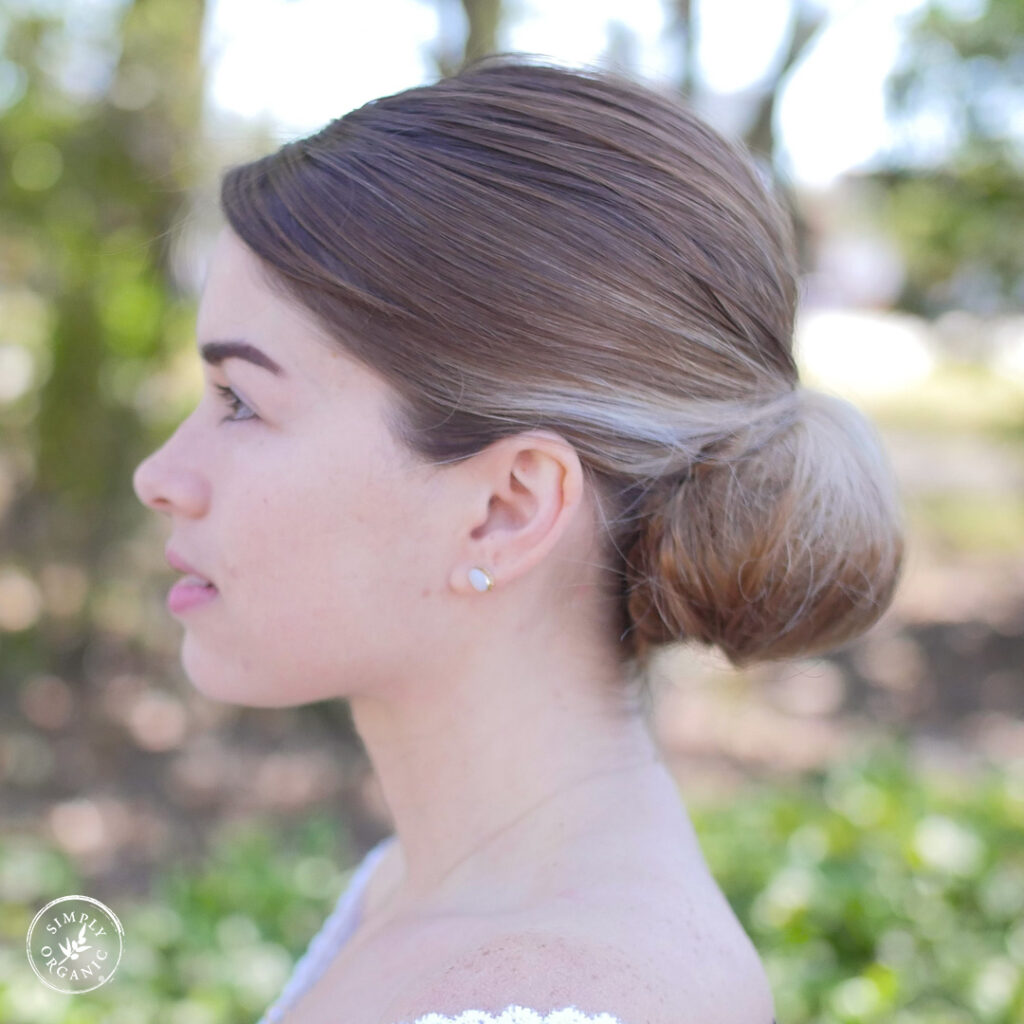 how-to-create-a-wedding-chignon